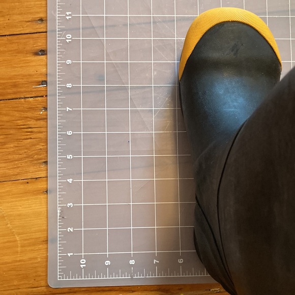 Steel-toe BOGS never worn!! - Picture 11 of 13